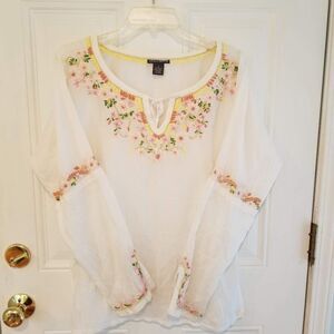 Chelsea & Theodore Silk Blend Embroidered Semi Sheer Top, Size Medium Artsy Boho